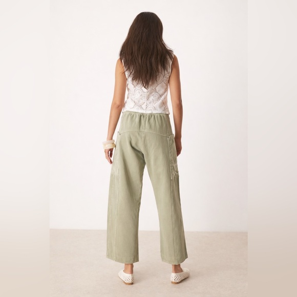 Free People We The Free Sage Green Cargo Pants Boho Utility Wide Leg NWT🌟 - Picture 4 of 4